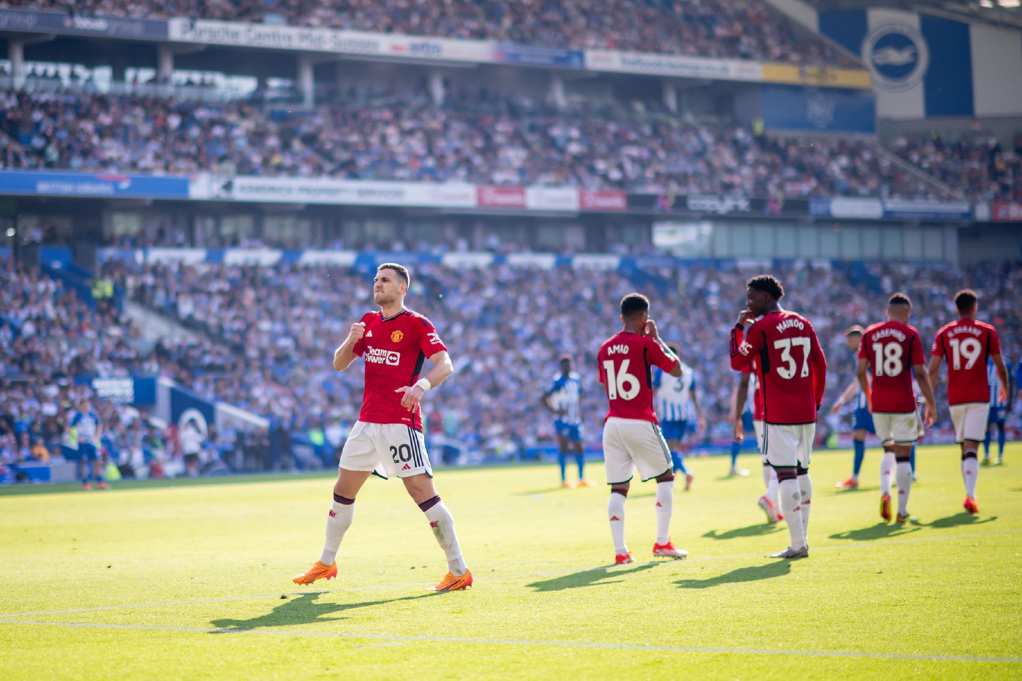 成绩无疑具 成绩无疑具